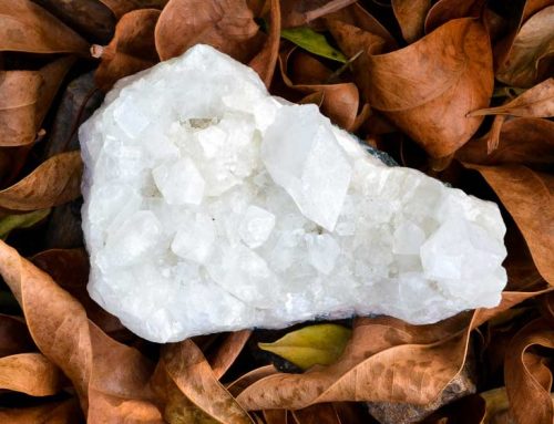CALM AND GROUND YOUR SOUL WITH APOPHYLLITE